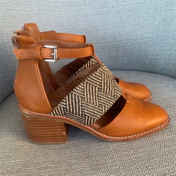 Jeffrey Campbell Melina Cut-Out Bootie - Picture 3 of 6